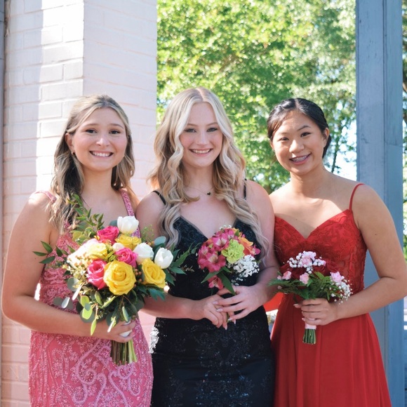Black sequin Prom dress - Picture 2 of 6